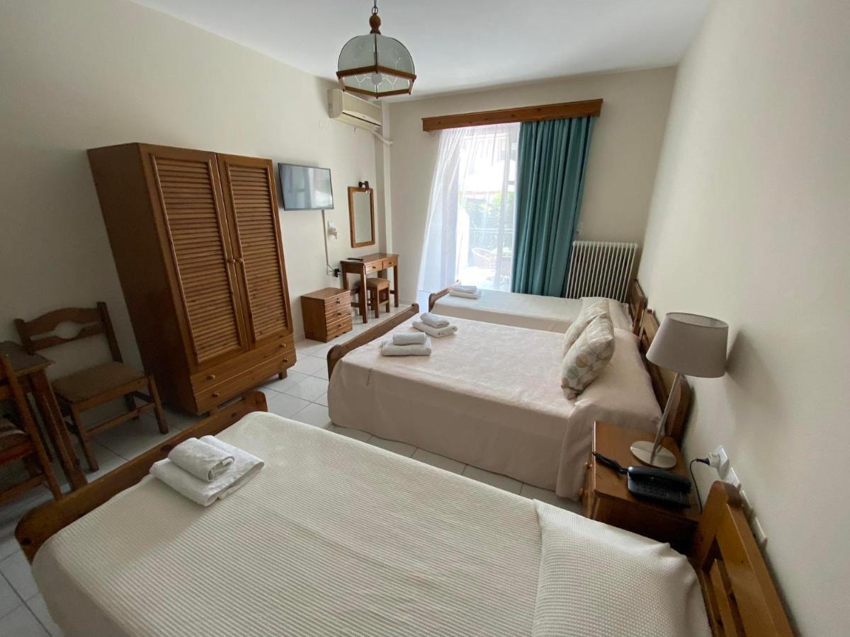 Hotel Pavlos - Studios Толон Екстериор снимка