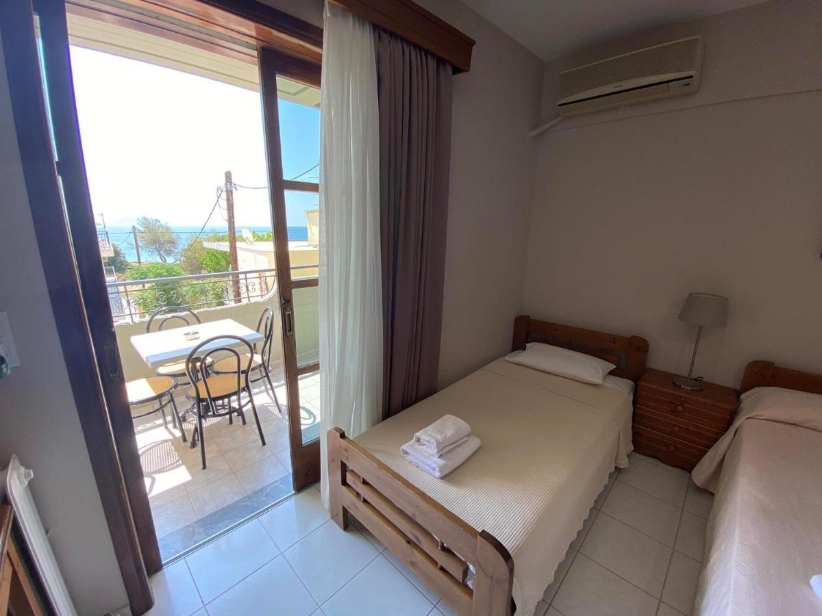 Hotel Pavlos - Studios Толон Екстериор снимка